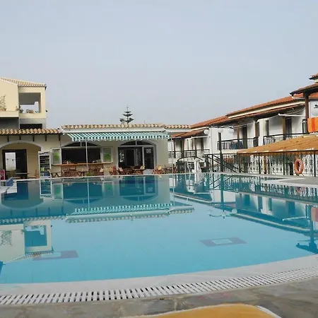 公寓式酒店 Corifo Village 阿查拉维